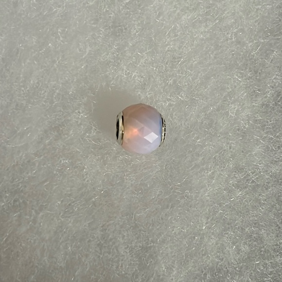Pandora Pink Charm - Picture 1 of 1